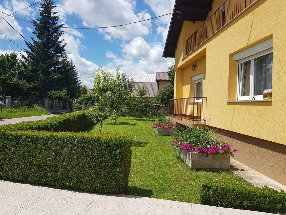 Apartman Diva Otočac Exterior foto